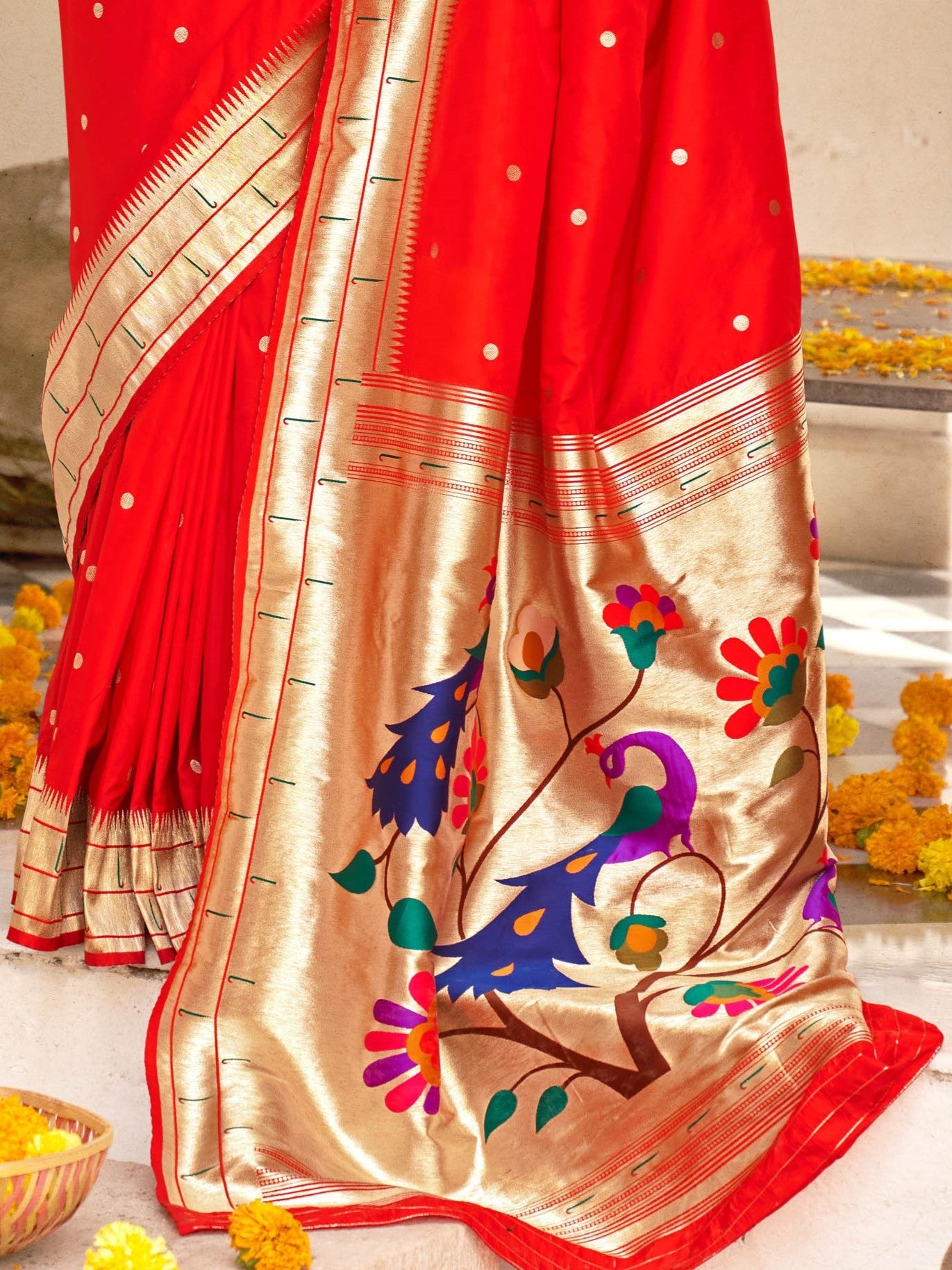 Red Woven Traditional Paithani Silk Saree – zarikaariindia.com