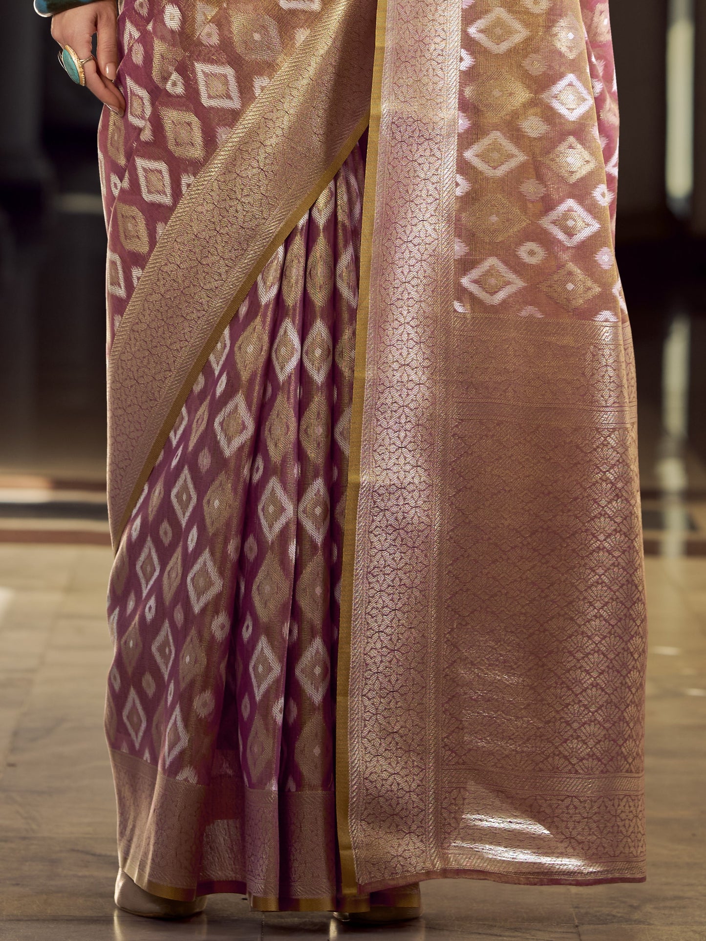 Golden Fuchsia Zari Woven Tissue Silk Saree