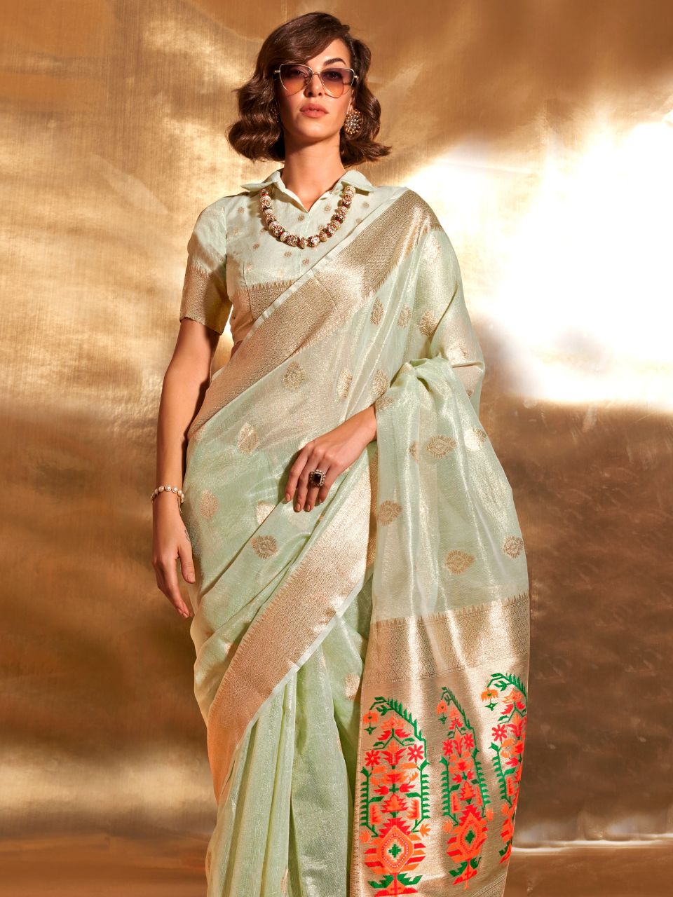 pista colour saree online