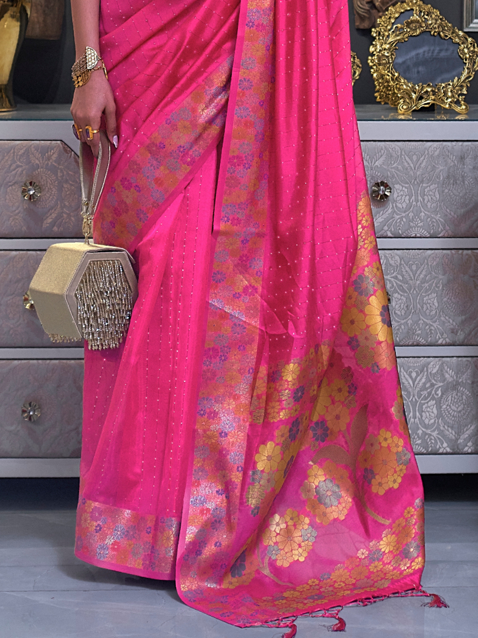 textured organza saree