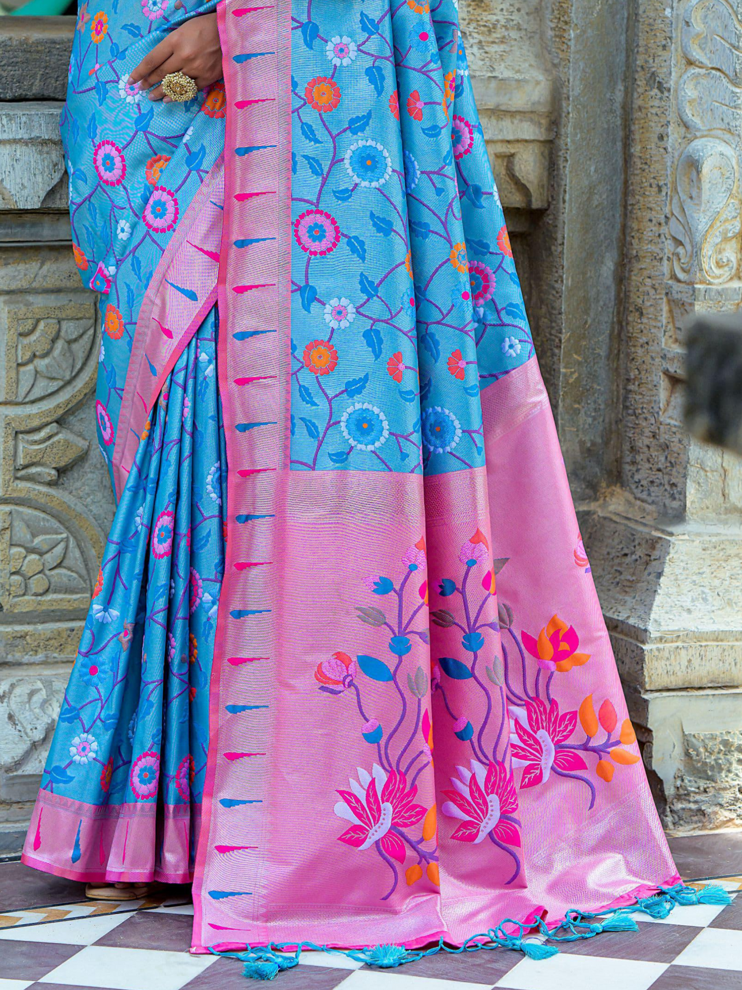 paithani saree brand